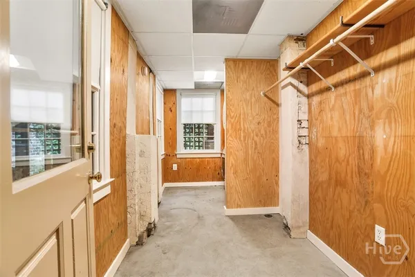 $2,300 | 216 East Gaston Street, Unit GARDEN LEVEL, Savannah, GA 31401