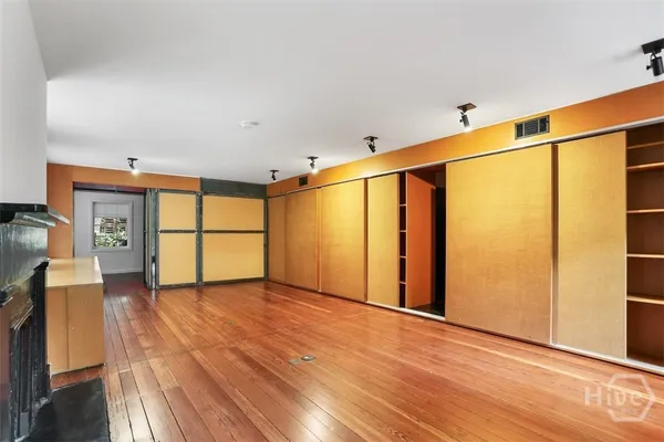 $2,300 | 216 East Gaston Street, Unit GARDEN LEVEL, Savannah, GA 31401