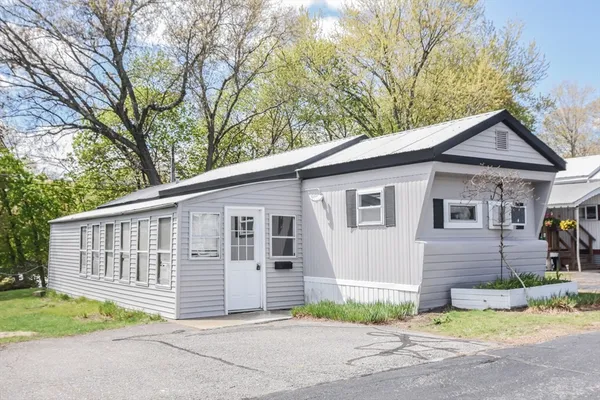 $149,000 | 181 Boston Post Road East, Unit 26, Marlborough, MA 01752