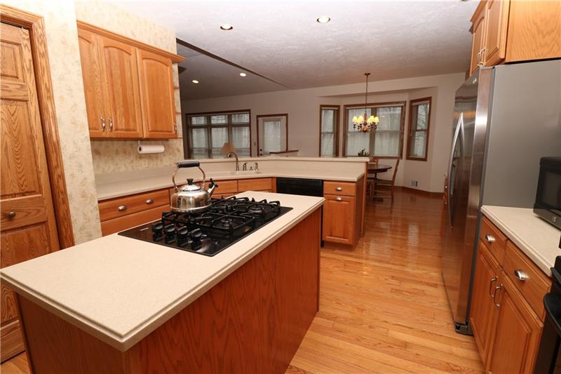 2335 South Ridge Drive Hidden Valley, PA 15502 - Photo 11 of 23