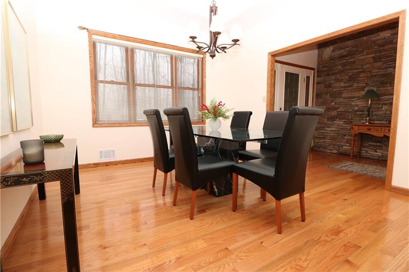 2335 South Ridge Drive Hidden Valley, PA 15502 - Photo 12 of 23