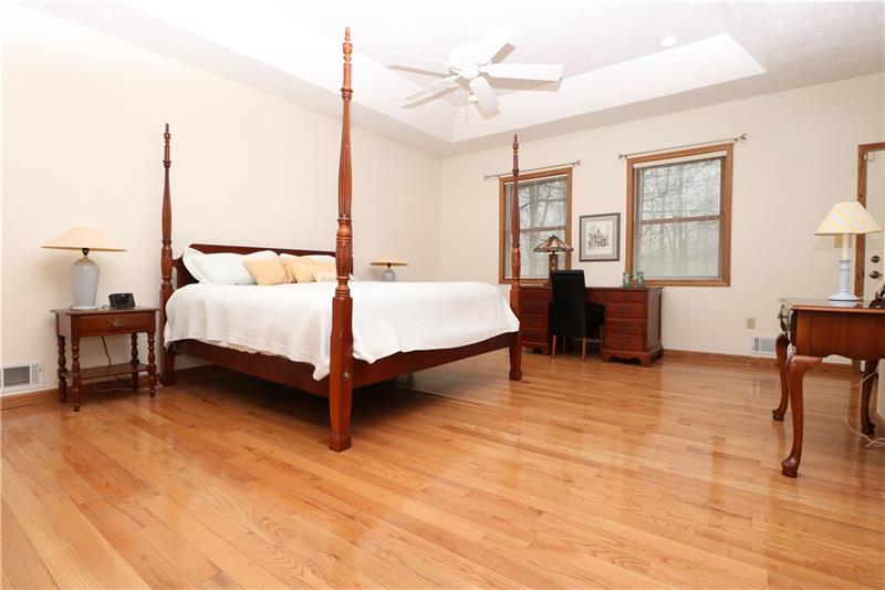 2335 South Ridge Drive Hidden Valley, PA 15502 - Photo 14 of 23