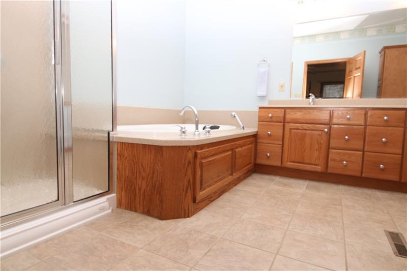 2335 South Ridge Drive Hidden Valley, PA 15502 - Photo 15 of 23