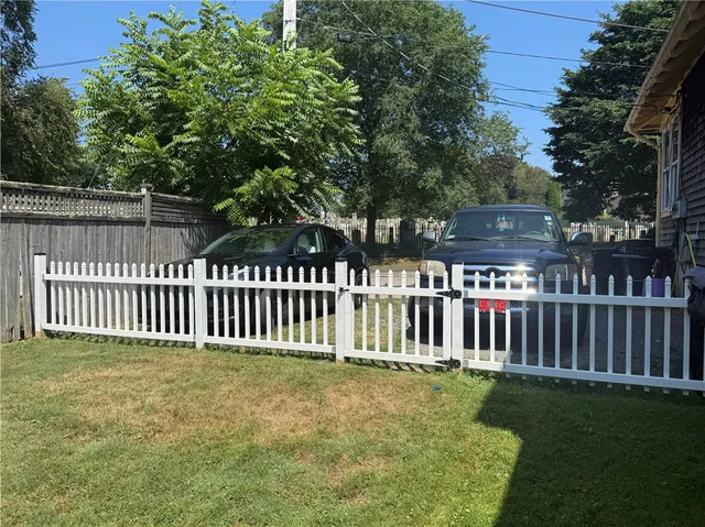 $1,900 | 60 Farewell Street, Newport, RI 02840