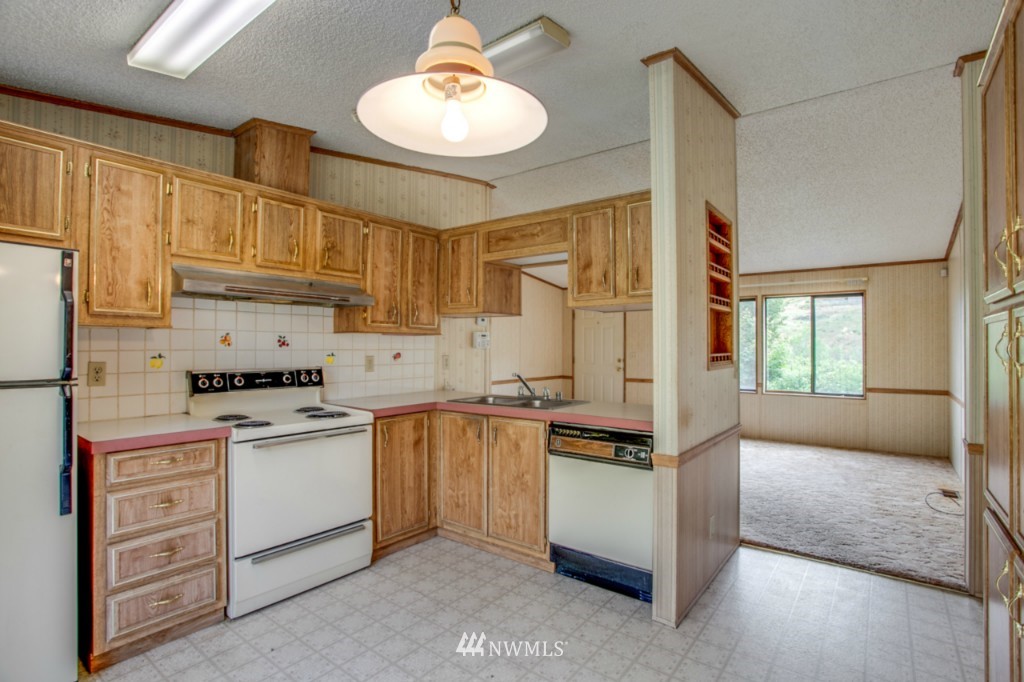 3225 Squilchuck Road Wenatchee, WA 98801 - Photo 13 of 25
