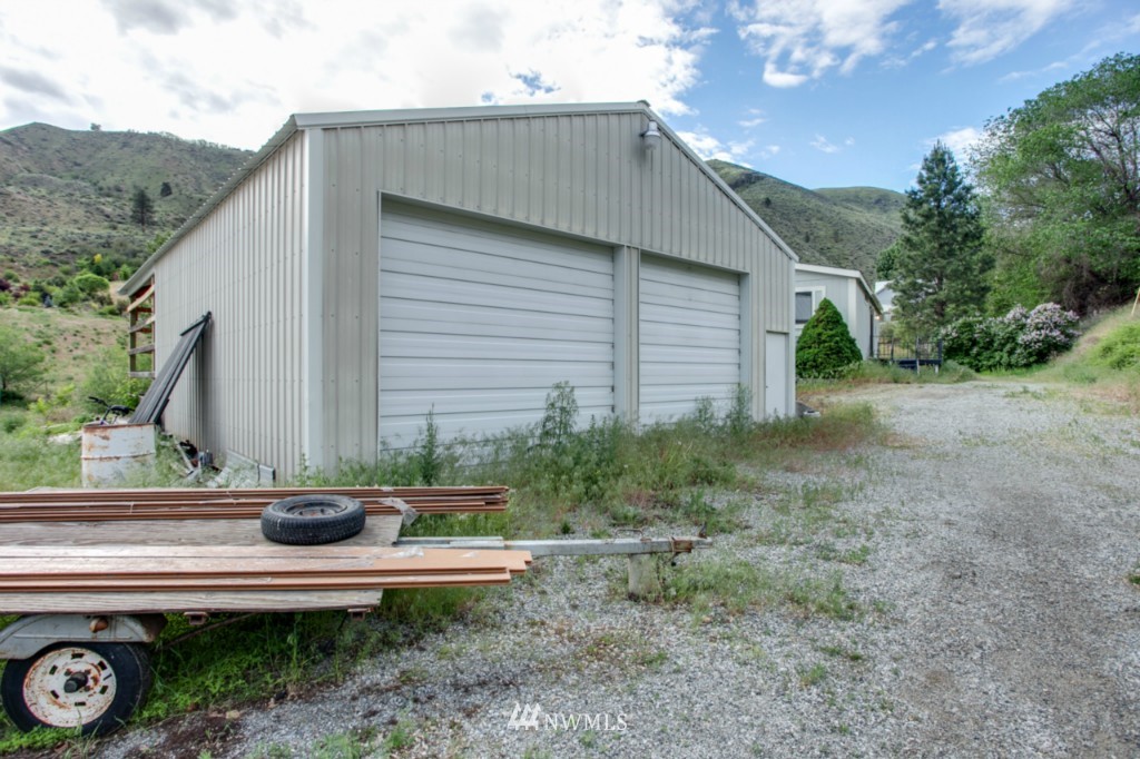 3225 Squilchuck Road Wenatchee, WA 98801 - Photo 6 of 25