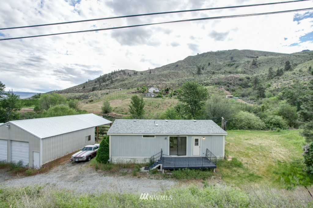 3225 Squilchuck Road Wenatchee, WA 98801 - Photo 8 of 25