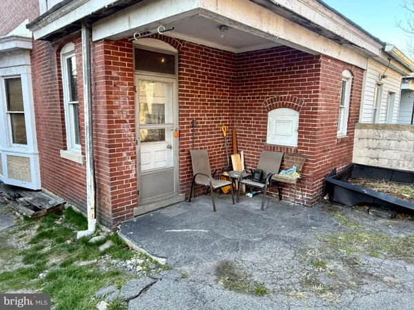 $99,777 | 1543 West Market Street, Pottsville, PA 17901