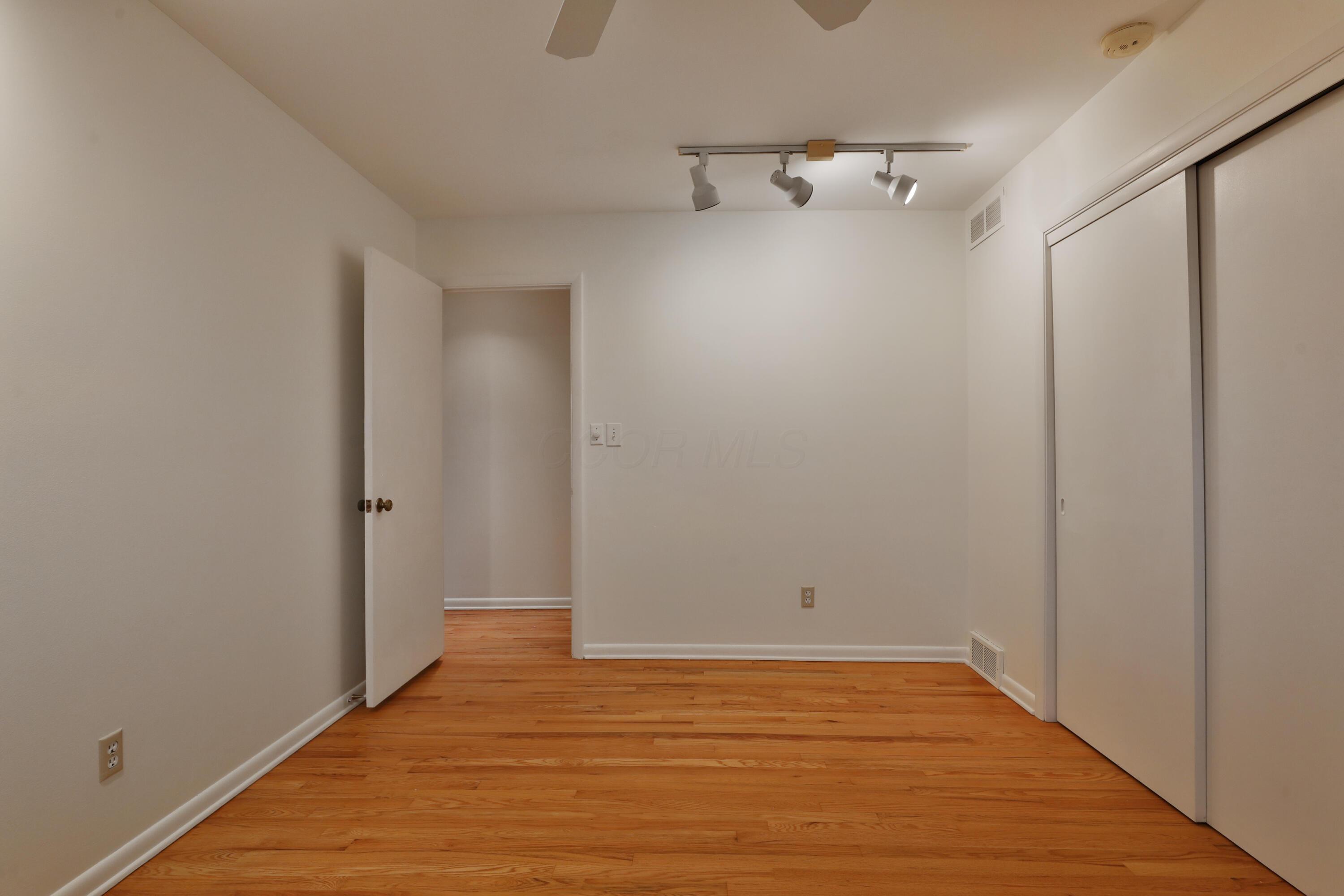 4347 Castleton Road Columbus, OH 43220 - Photo 39 of 71 Bedroom 3