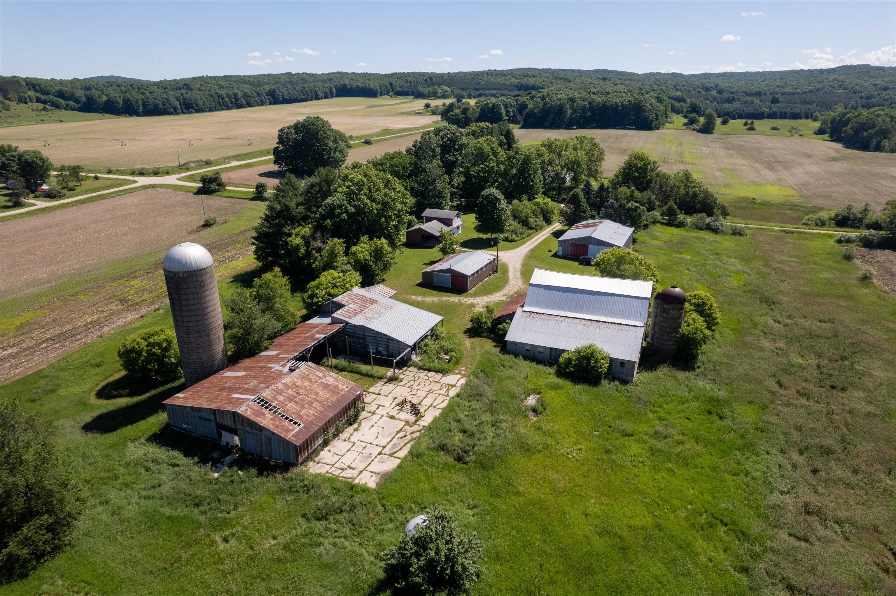 3102 South 9 Road Harrietta, MI 49638 - Photo 2 of 49 1947378-c55ed2a0-85ac-44ce-9211-8106d804e4ef.JPG