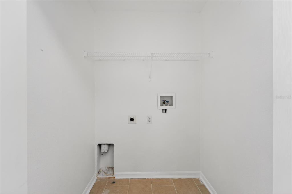 9010 Mc Cormick Street Spring Hill, FL 34608 - Photo 56 of 73 a view of a small space