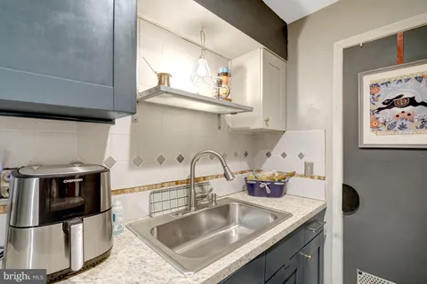 $270,000 | 8360 Dunham Court, Springfield, VA 22152