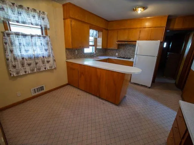 $75,000 | 218 South Jefferson Street, Hillsboro, KS 67063