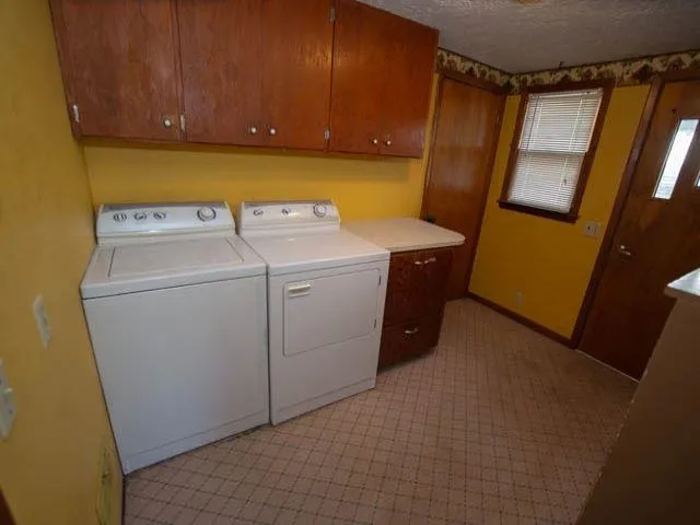 $75,000 | 218 South Jefferson Street, Hillsboro, KS 67063