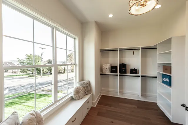 $1,399,900 | 126 Governors Point Boulevard, Hendersonville, TN 37075