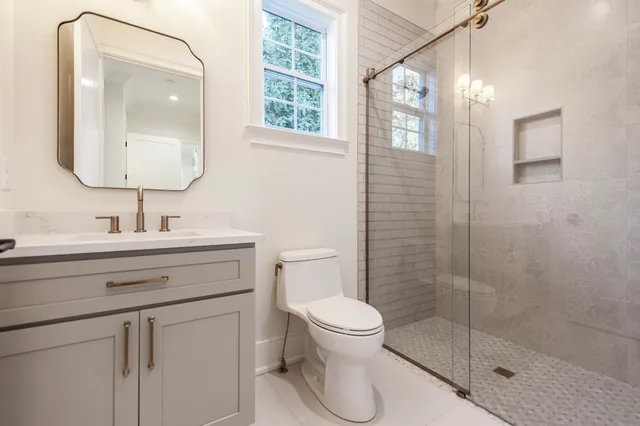 $1,399,900 | 126 Governors Point Boulevard, Hendersonville, TN 37075