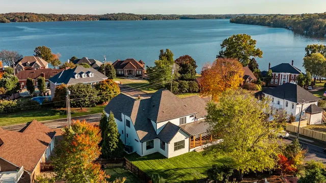 $1,399,900 | 126 Governors Point Boulevard, Hendersonville, TN 37075