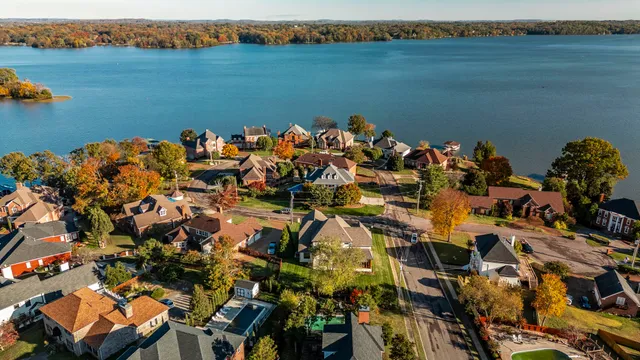 $1,399,900 | 126 Governors Point Boulevard, Hendersonville, TN 37075