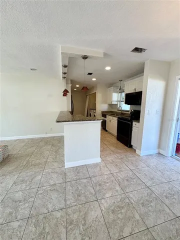 $2,900 | 5535 24th Avenue North, St. Petersburg, FL 33710