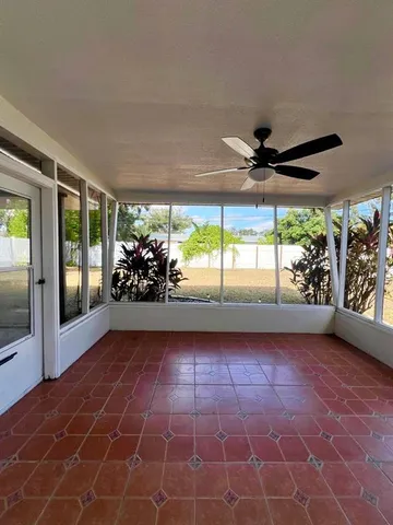 $2,900 | 5535 24th Avenue North, St. Petersburg, FL 33710