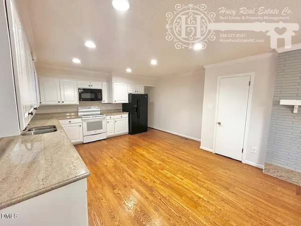 $2,095 | 204 Trail 4, Burlington, NC 27215