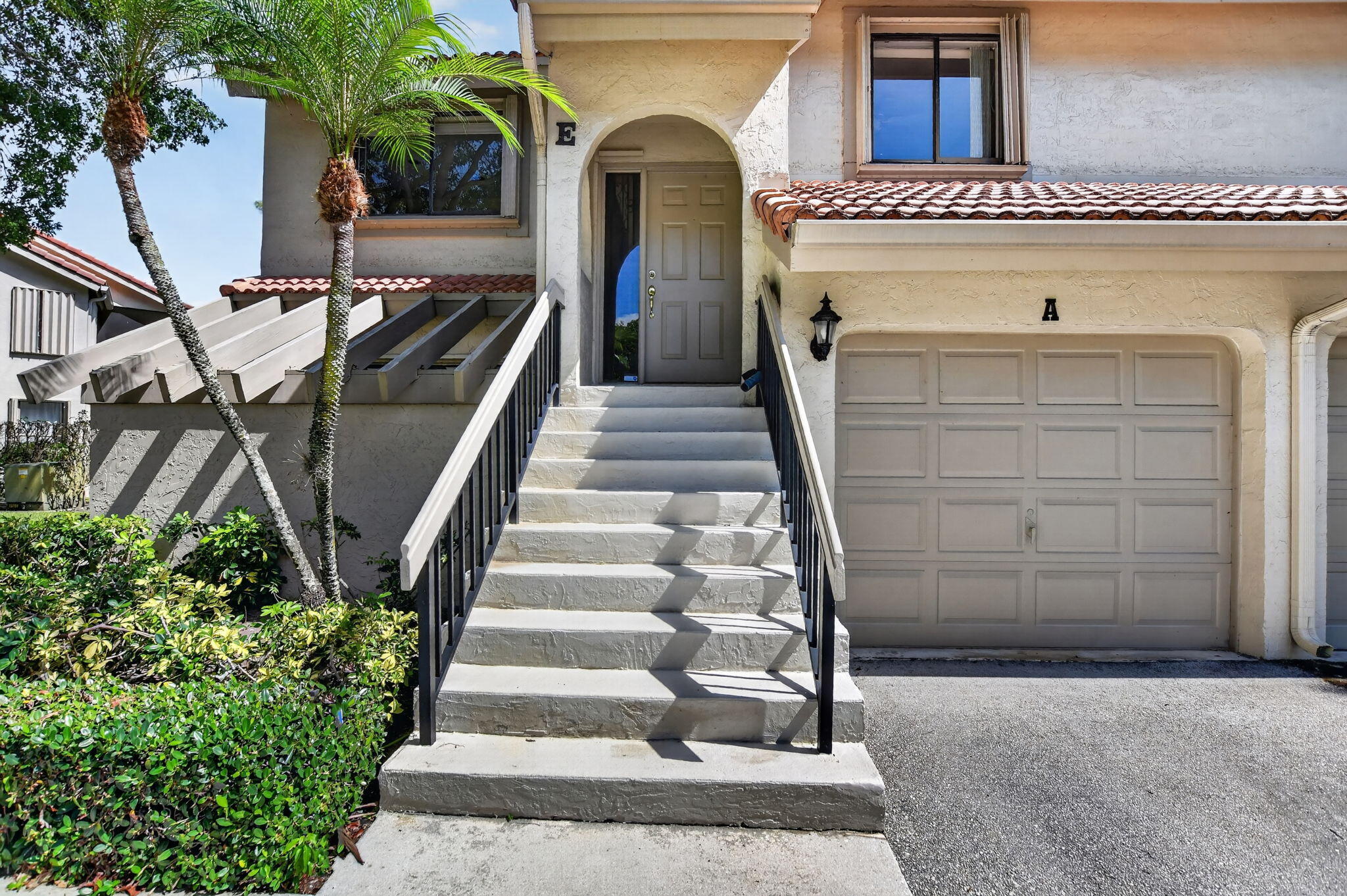 5751 Coach House Circle, Unit E Boca Raton, FL 33486 - Photo 28 of 37 ENTRANCE STAIRS