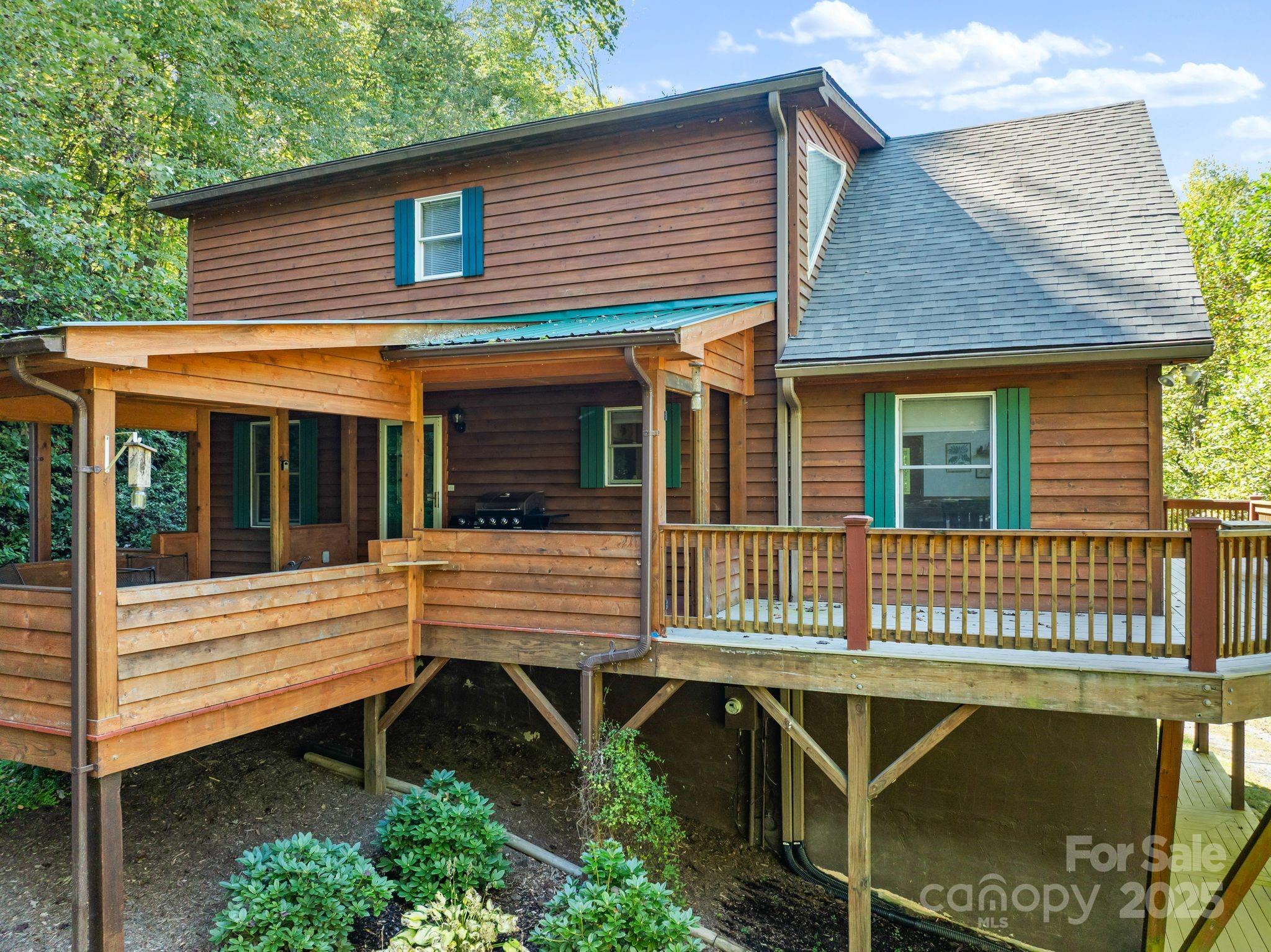 136 Grouse Point Road Hot Springs, NC 28743 - Photo 42 of 48 Gallery Image 42