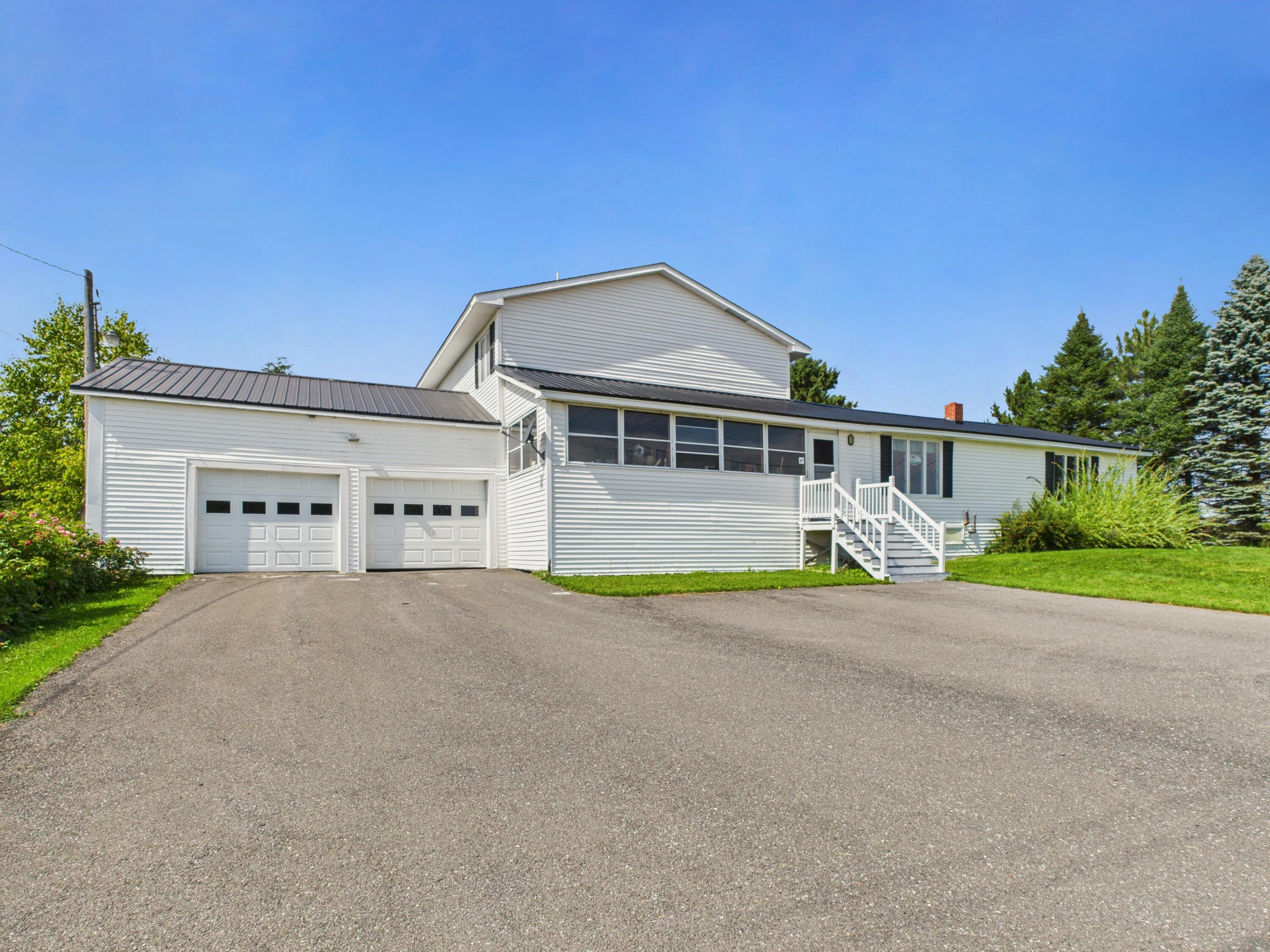 594 Waddell Road Castle Hill, ME 04757 - Photo 29 of 36 CAM05521G0-PR0023-STILL034