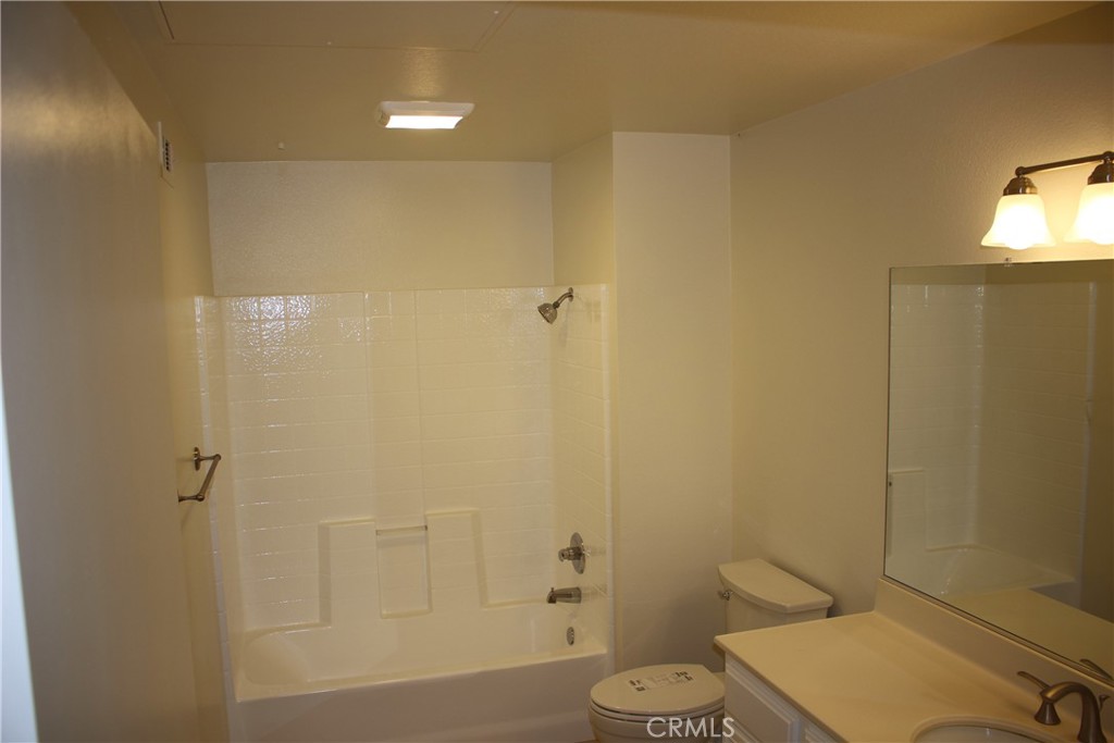 267 Chaumont Circle Lake Forest, CA 92610 - Photo 18 of 32