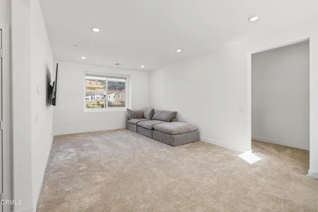 $825,000 | 509 Snowdrop Lane, Santa Paula, CA 93060