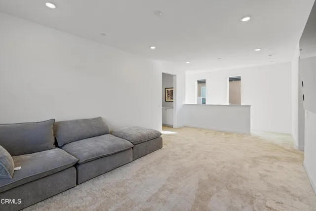 $825,000 | 509 Snowdrop Lane, Santa Paula, CA 93060