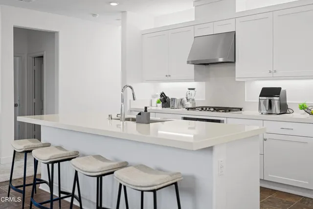 $825,000 | 509 Snowdrop Lane, Santa Paula, CA 93060