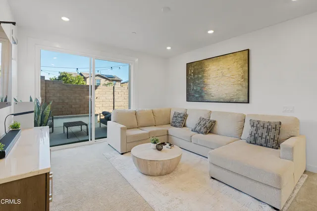 $825,000 | 509 Snowdrop Lane, Santa Paula, CA 93060