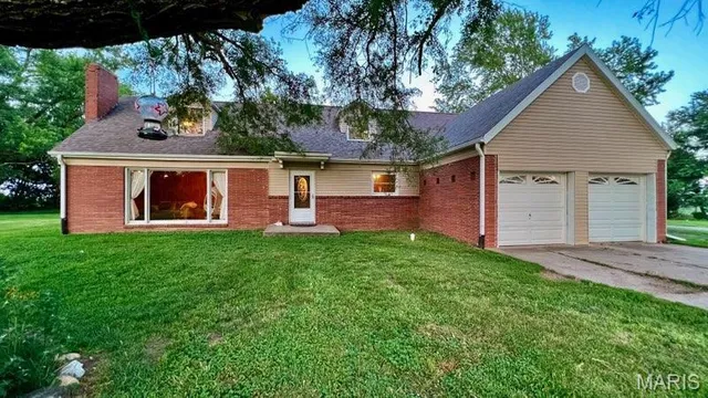 $419,900 | 64234 Highway 6, Green Castle, MO 63544