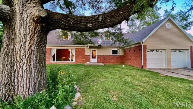 $419,900 | 64234 Highway 6, Green Castle, MO 63544