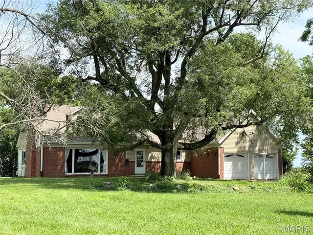 $419,900 | 64234 Highway 6, Green Castle, MO 63544