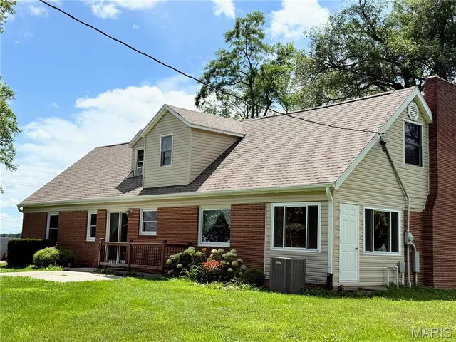 $419,900 | 64234 Highway 6, Green Castle, MO 63544