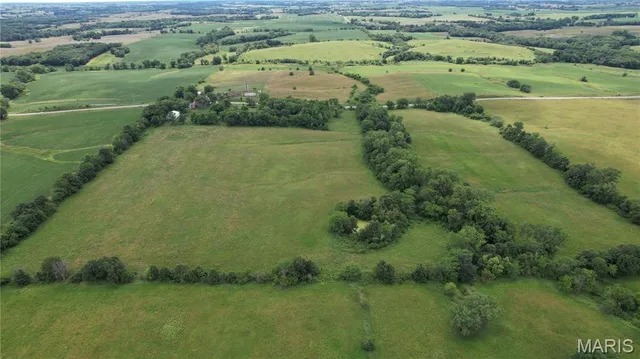 $419,900 | 64234 Highway 6, Green Castle, MO 63544