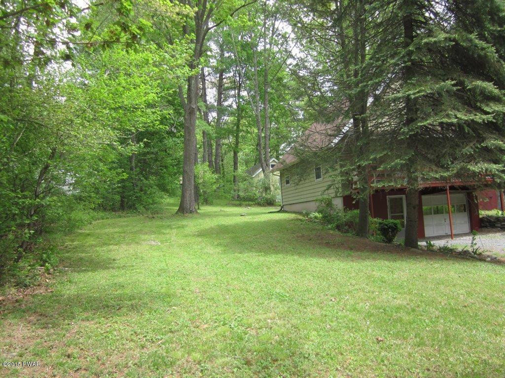 9 Paupack Point Road Hawley, PA 18428 - Photo 12 of 27