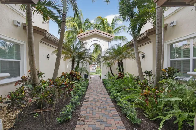 $987,500 | 274 Tresana Boulevard, Unit 128, Jupiter, FL 33478