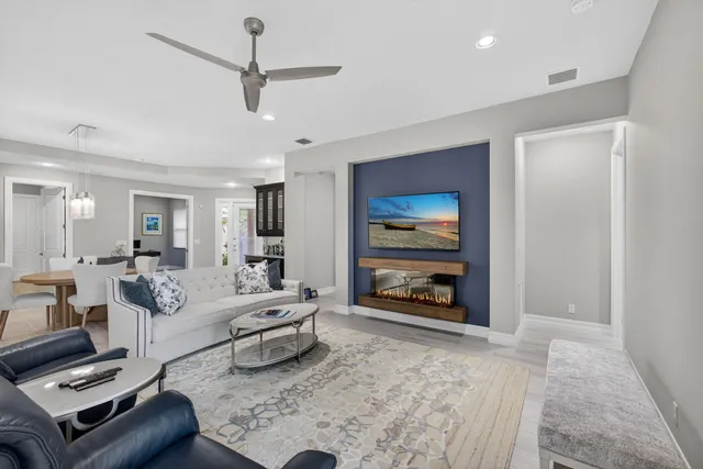 $987,500 | 274 Tresana Boulevard, Unit 128, Jupiter, FL 33478