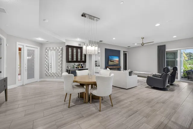 $987,500 | 274 Tresana Boulevard, Unit 128, Jupiter, FL 33478