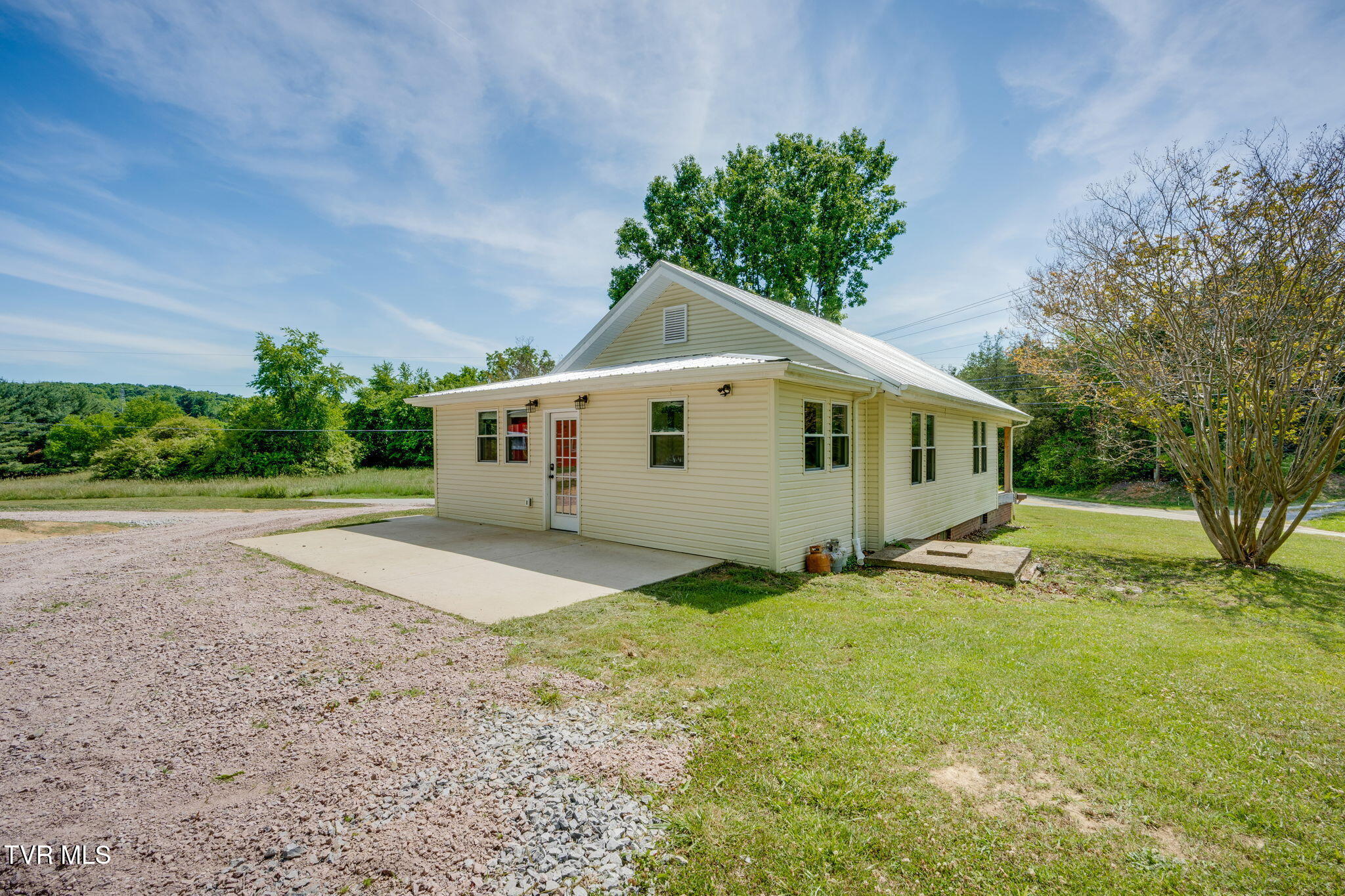 1620 Spider Stines Road Greeneville, TN 37745 - Photo 23 of 29 023
