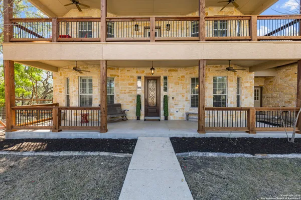 $889,999 | 250 Misty Brook, Spring Branch, TX 78070