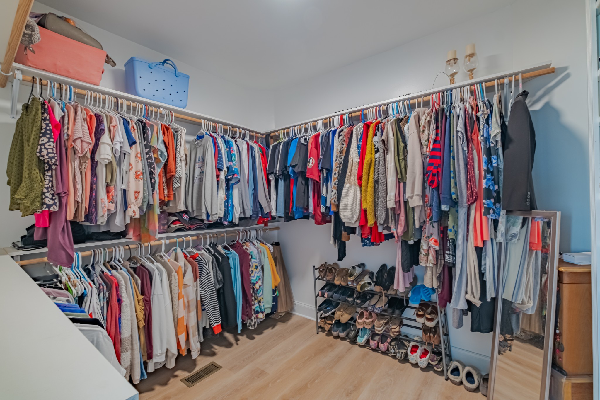 356 Ridgecrest Drive Winchester, TN 37398 - Photo 30 of 74 a view of walk in closet with clothes