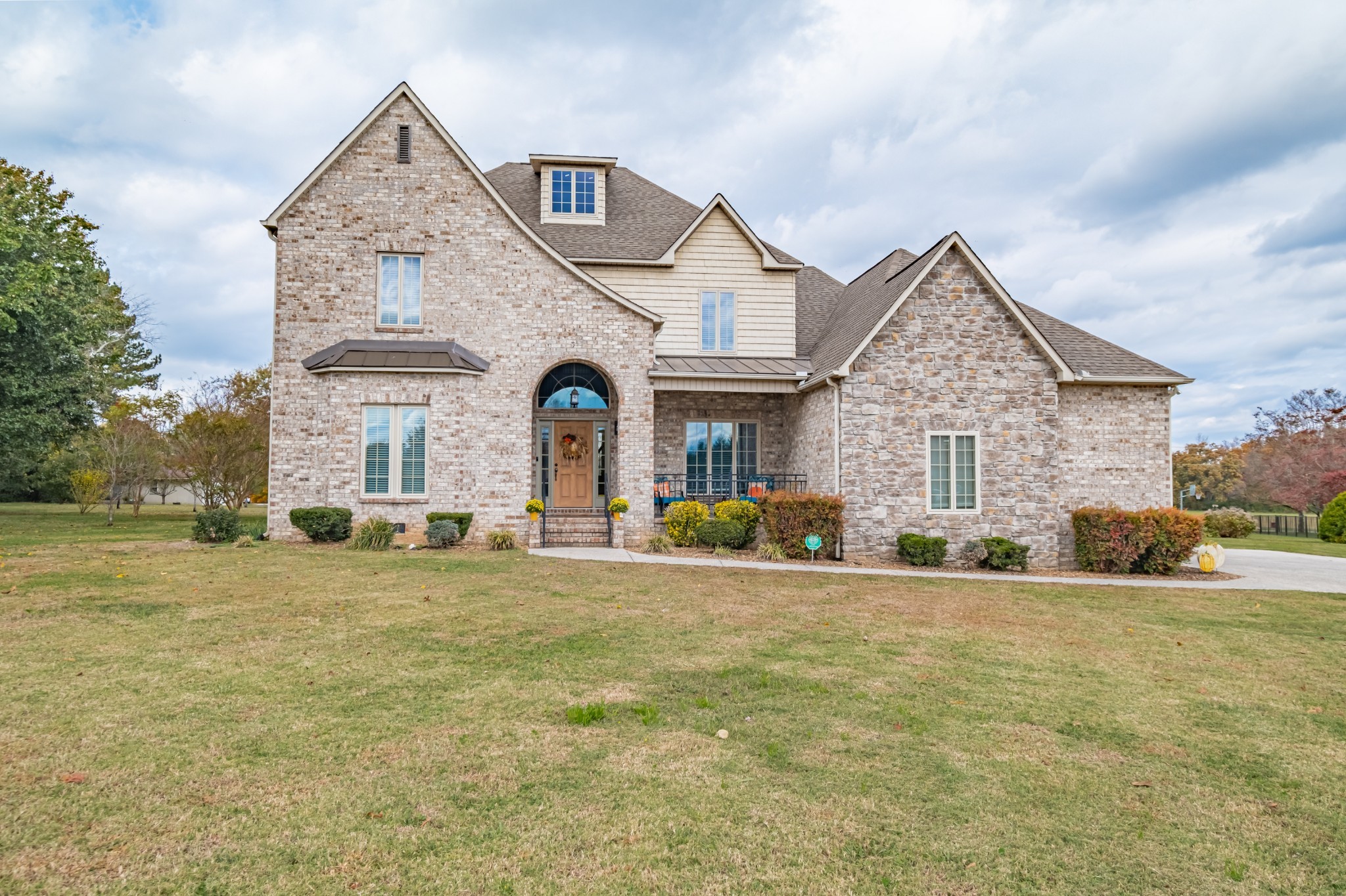 356 Ridgecrest Drive Winchester, TN 37398 - Photo 52 of 74 a view of a house with swimming pool and porch