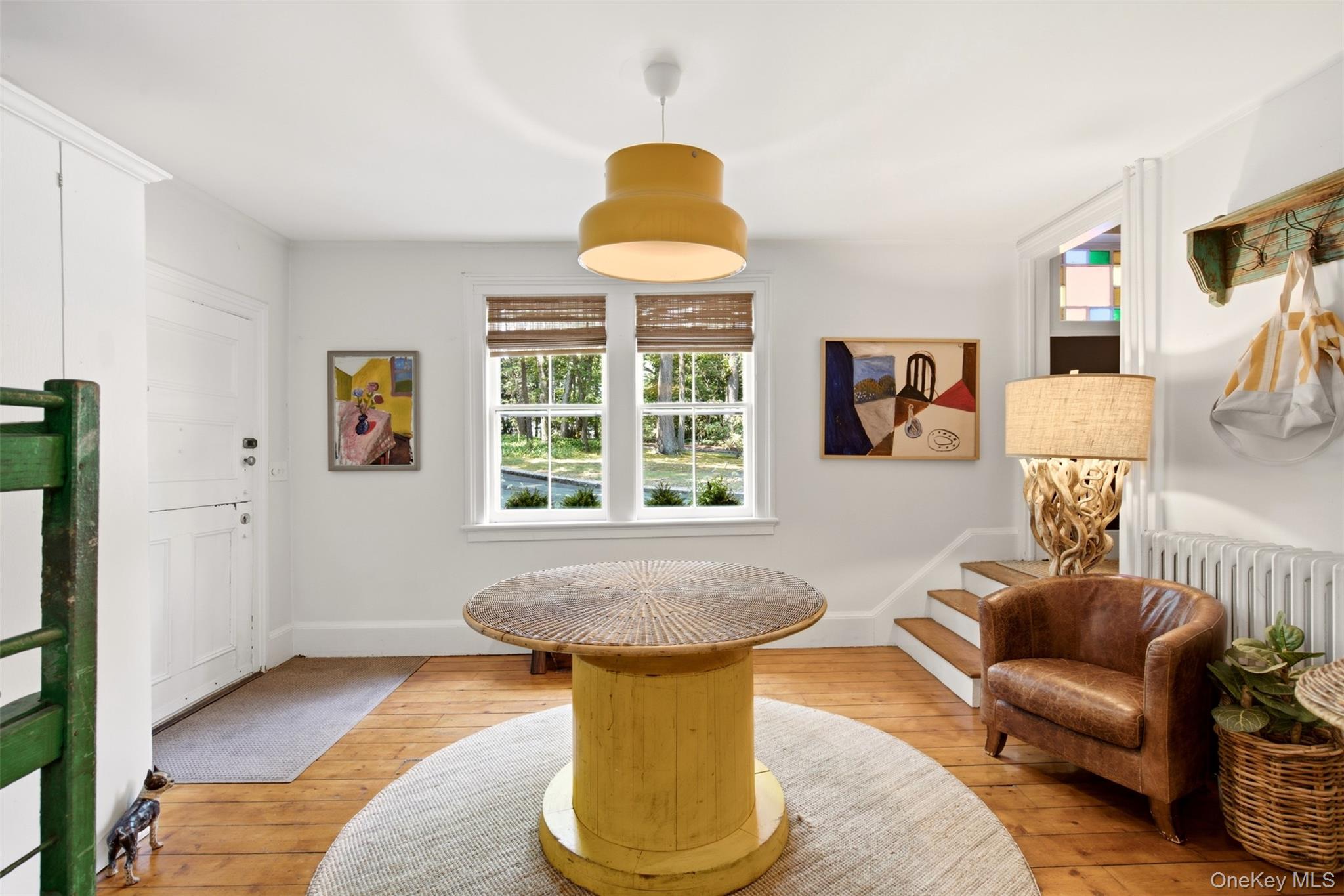 1394 Ridge Road Syosset, NY 11791 - Photo 4 of 36