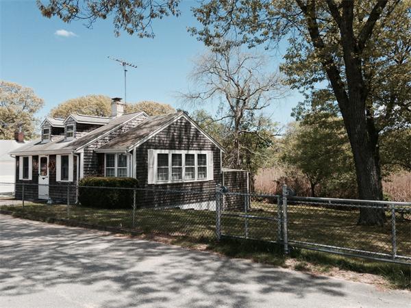 9 Graham Street Wareham, MA 02571 - Photo 1 of 23
