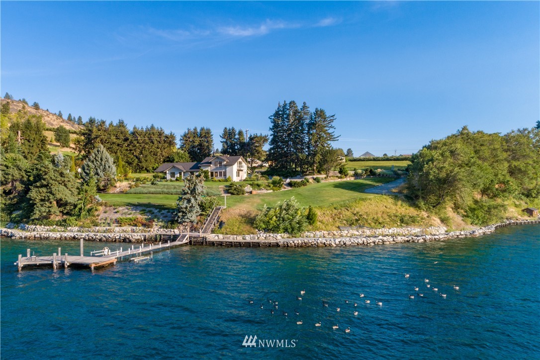 1415 Greens Landing Road Manson, WA 98831 - Photo 1 of 25 Gallery Image 1