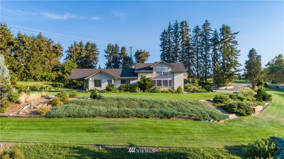 1415 Greens Landing Road Manson, WA 98831 - Photo 4 of 25 Gallery Image 4